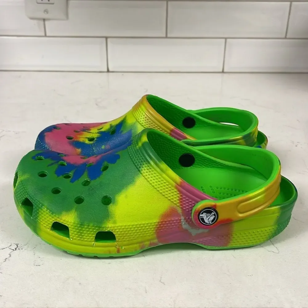 Crocs Big Kids Classic Tie Dye Clog Shoes from Finish Line Size 6 Junior